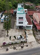 Sinok Homestay Parapat