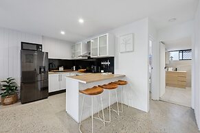 Spacious 1-bed Apartment in Coolangatta