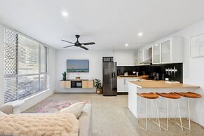 Spacious 1-bed Apartment in Coolangatta