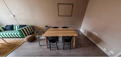 Private Room in a Shared Flat - Lyon 8