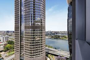 Modern City Escape With Pool Access and Views