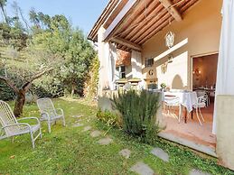 Villa in Camaiore With Pool & Tuscan Views