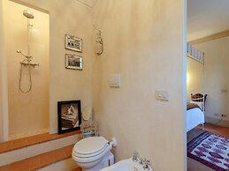 Villa in Camaiore With Pool & Tuscan Views