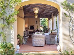 Villa in Camaiore With Pool & Tuscan Views