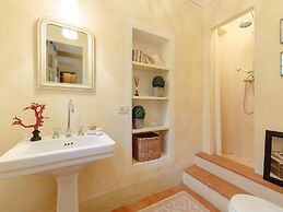 Villa in Camaiore With Pool & Tuscan Views