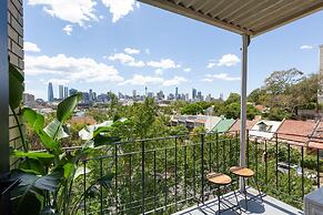 Bright 2-bed Apt With Spectacular Bridge Views