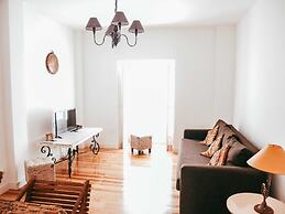 Flat by Sao Jorge Castle