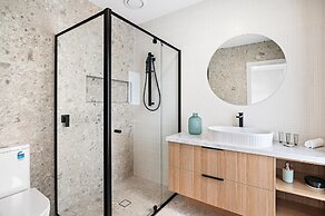 Brand-new 3-bed Townhouse in Pascoe Vale