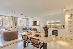 Sublim Apartment on Avenue Montaigne/eiffel Tower