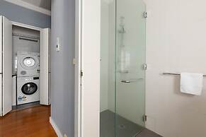 Bright Home Steps From Double Bay Beach