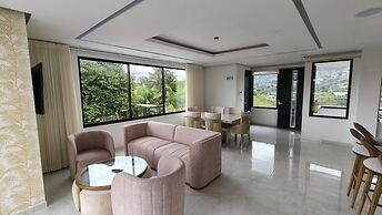The Palms Hotel