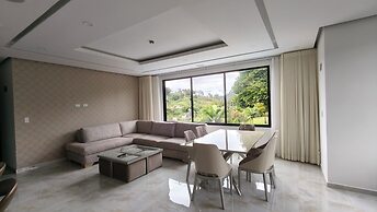 The Palms Hotel