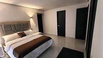 The Palms Hotel