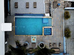 The Palms Hotel
