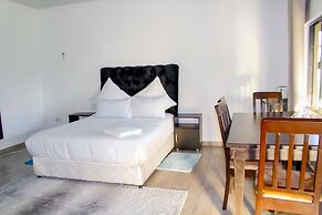 Tou Safari Lodge