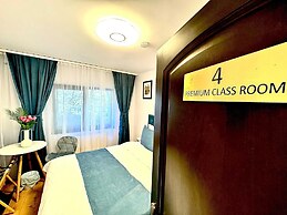 3 Baneasa Airport