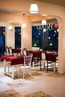 La Bela Casa Suites Candolim
