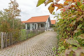 Modern Comfort, Close to the Beach