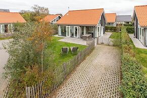 Modern Comfort, Close to the Beach