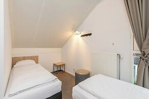 Modern Comfort, Close to the Beach