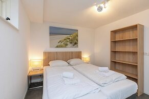 Modern Comfort, Close to the Beach