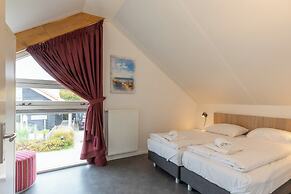 Wonderful Beach Holiday Home for 6