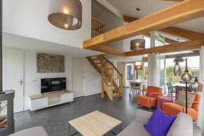 Wonderful Beach Holiday Home for 6
