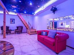 Comfortable House With a Swimming Pool and Sauna