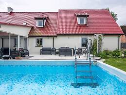 Comfortable House With a Swimming Pool and Sauna