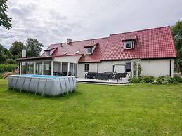 Comfortable House With a Swimming Pool and Sauna