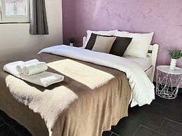 Zaliv Apartments