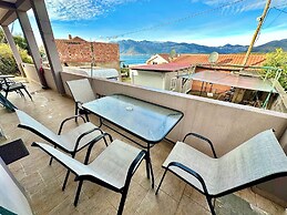 Zaliv Apartments