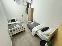 Zaliv Apartments