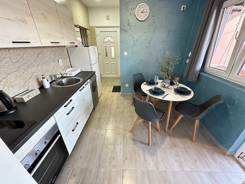 Zaliv Apartments
