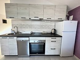 Zaliv Apartments
