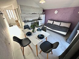 Zaliv Apartments