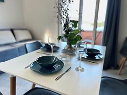 Zaliv Apartments
