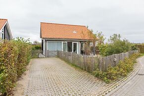 Beachside Modern Holiday Home for 6