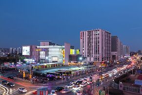 The Hotel V Hongqiao