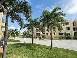 Seaview Garden Hotel & Residences