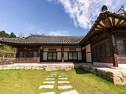 Rakkojae Hahoe Hanok Hotel
