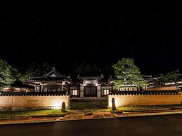 Rakkojae Hahoe Hanok Hotel