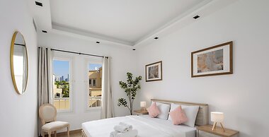LUX The Serene Springs Villa