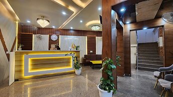 Hotel Silky Palace