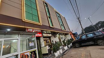 Hotel Silky Palace