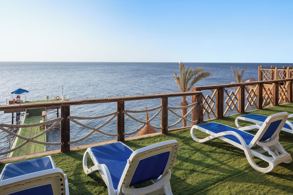 Pickalbatros Golf Luxury Suites