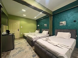 The Great Pyramids View Boutique