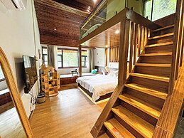 White Magpie Mountain Residence