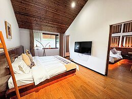 White Magpie Mountain Residence