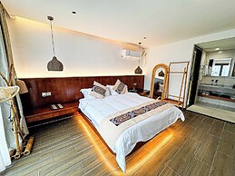 White Magpie Mountain Residence
